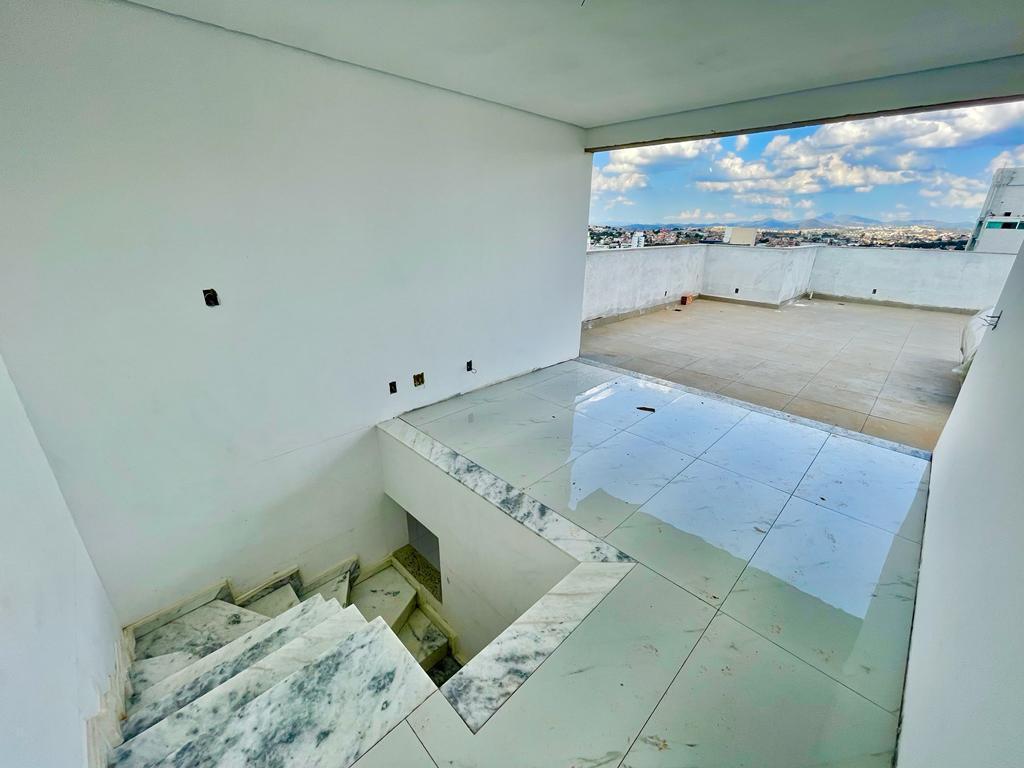 Cobertura, Santa Rosa, 3 Quartos, 2 Vagas, 1 Suíte