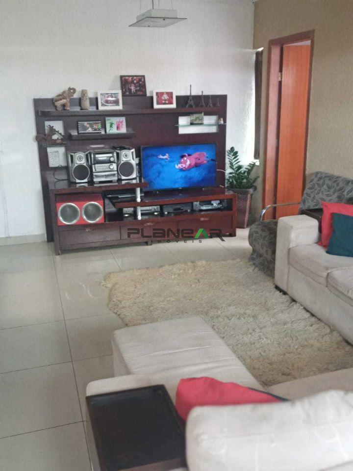 Casa, Tropical, 3 Quartos, 1 Vaga, 1 Suíte