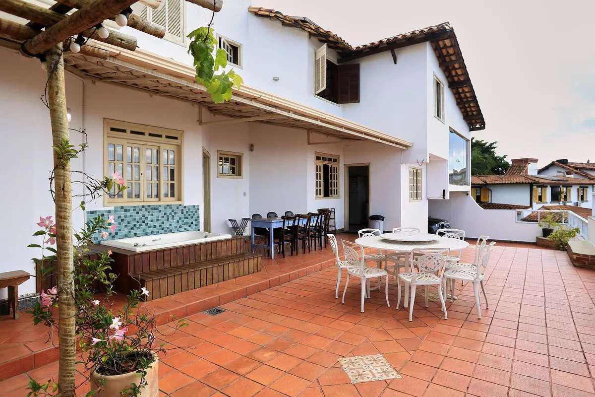 Casa, Mangabeiras, 4 Quartos, 4 Vagas, 1 Suíte
