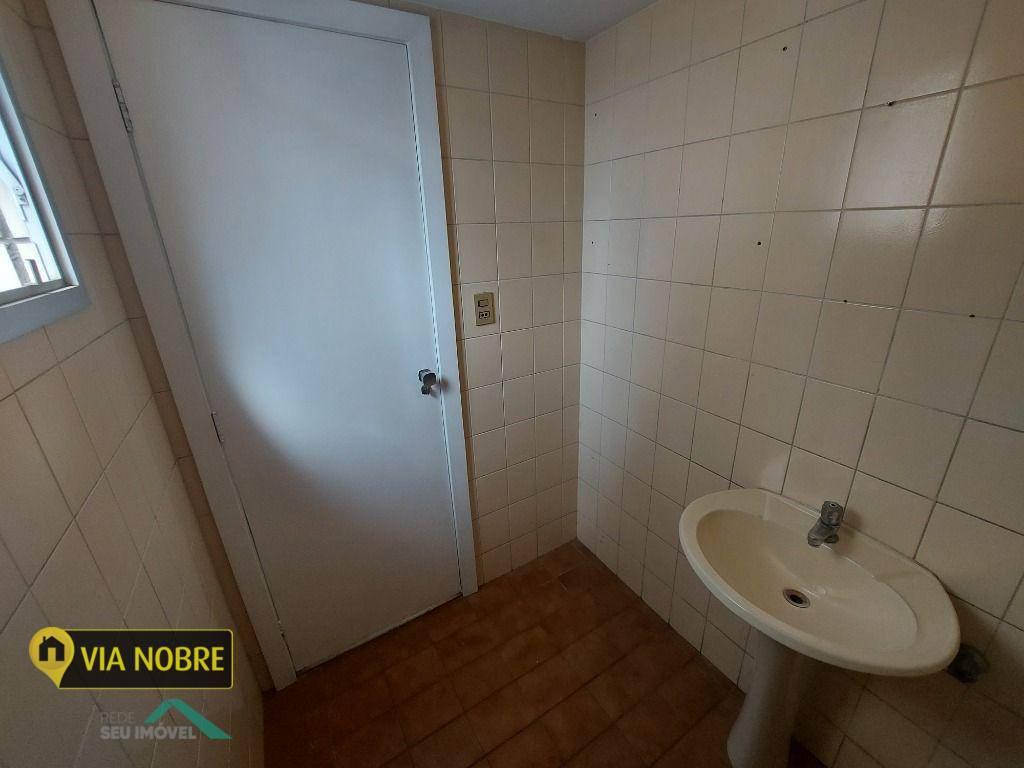 Sala, Lourdes