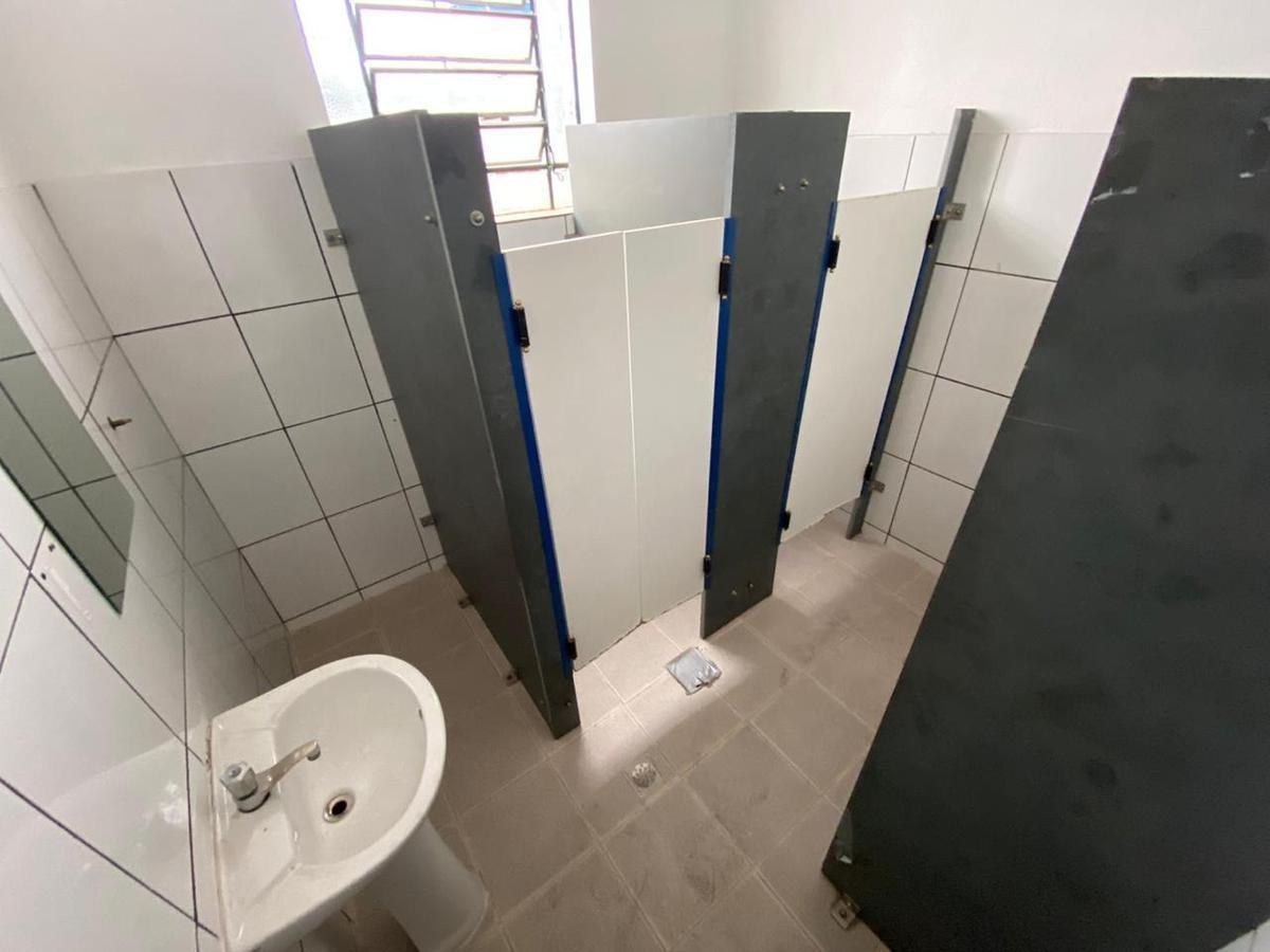 Prédio, São Francisco, 0 Quarto, 20 Vagas