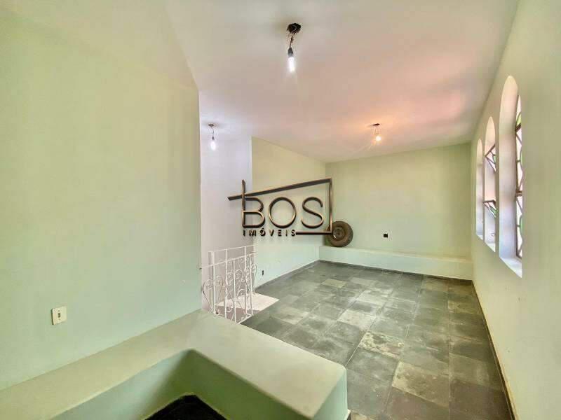 Casa, Sion, 4 Quartos, 6 Vagas, 1 Suíte