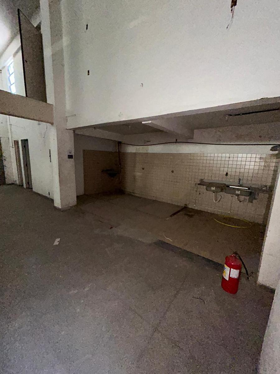 Galpão, Santa Terezinha, 0 Quarto, 5 Vagas