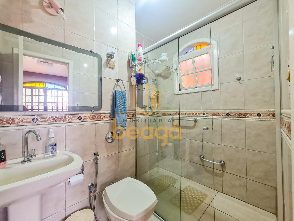 Casa, Santa Mônica, 3 Quartos, 2 Vagas, 2 Suítes