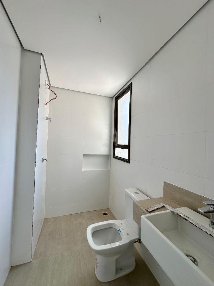 Apartamento, Funcionários, 2 Quartos, 2 Vagas, 1 Suíte