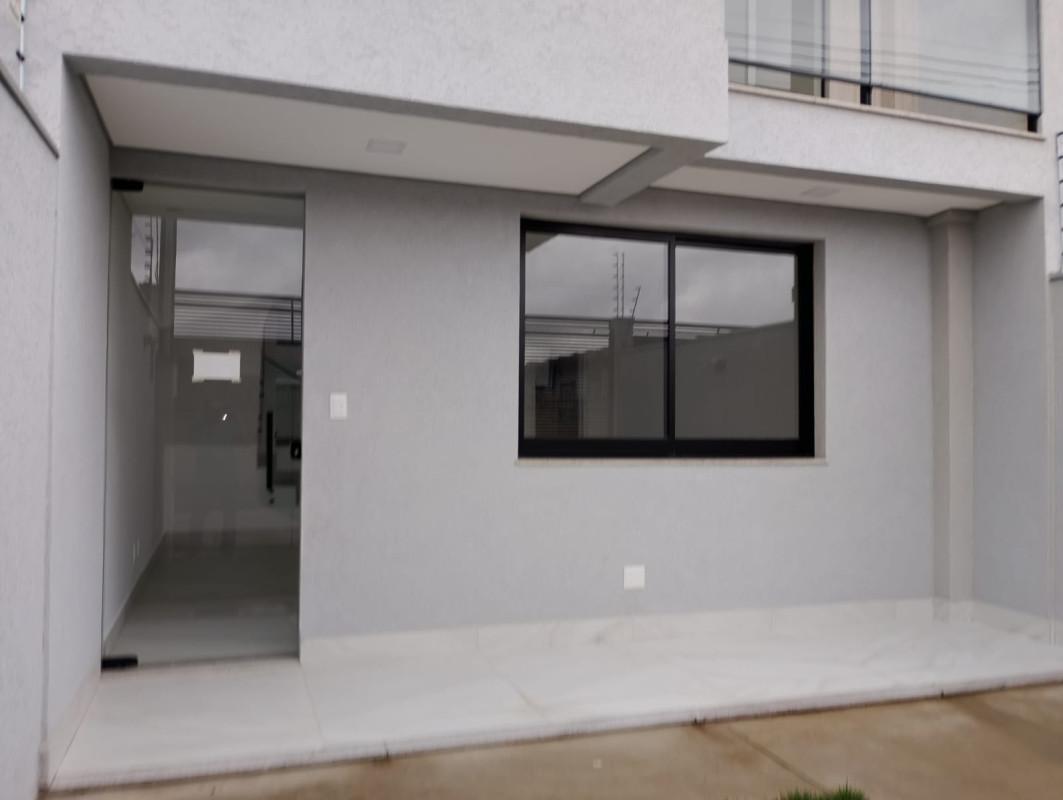 Casa, Planalto, 3 Quartos, 1 Vaga, 2 Suítes
