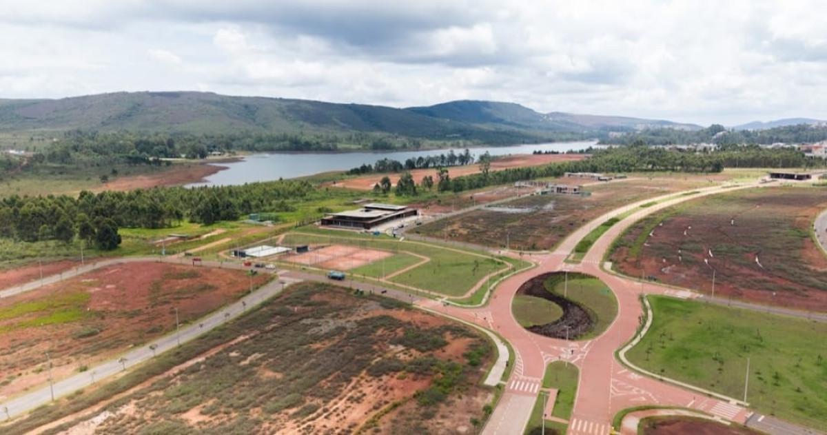 Lote, Alphaville - Lagoa dos Ingleses, 0 Quarto, 0 Vaga