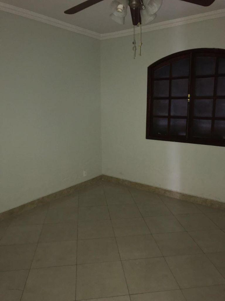 Casa, Santa Mônica, 5 Quartos, 3 Vagas, 2 Suítes