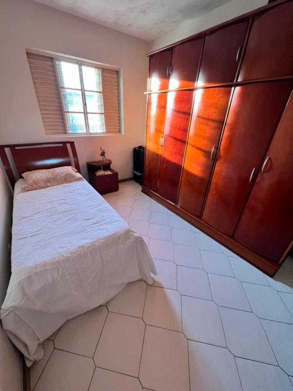 Casa, Arvoredo, 4 Quartos, 6 Vagas, 1 Suíte