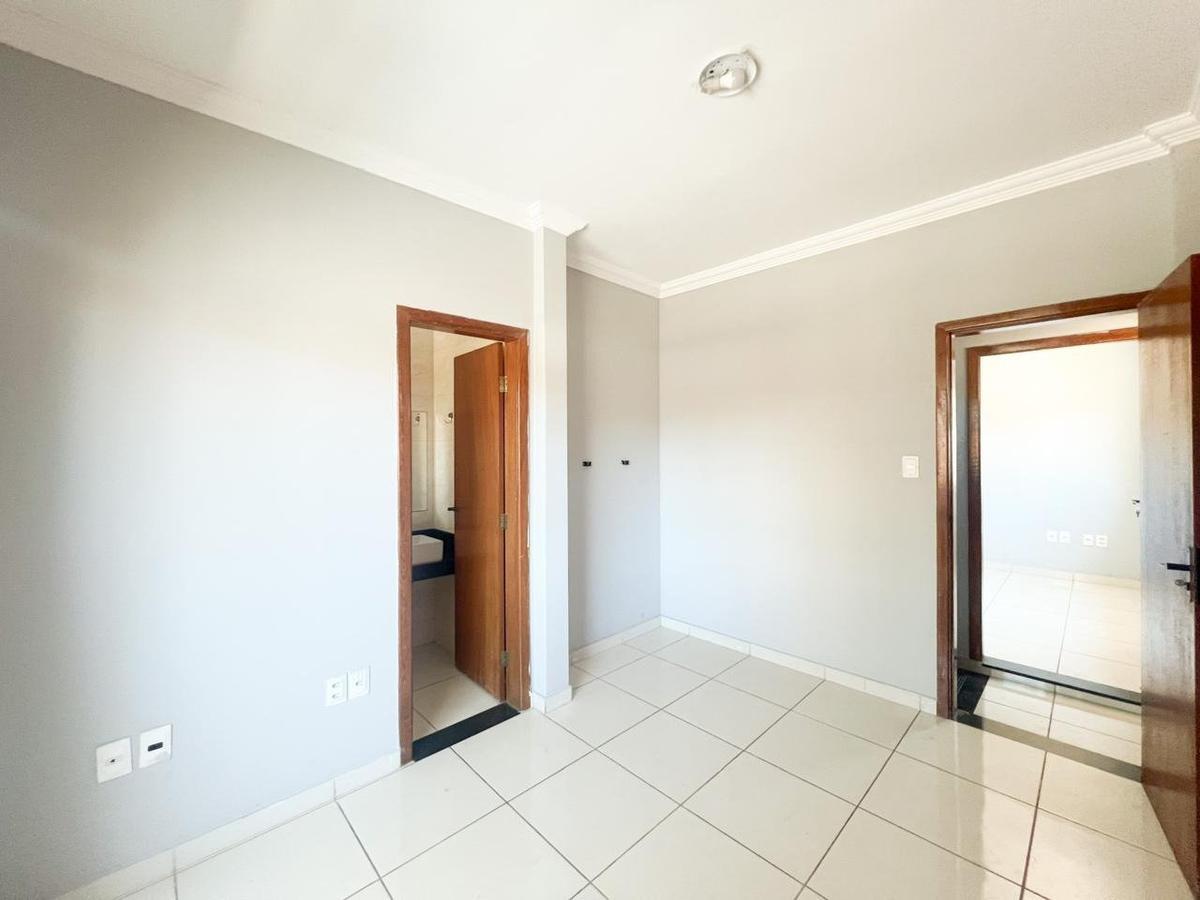 Casa, Santa Terezinha, 2 Quartos, 1 Vaga, 1 Suíte