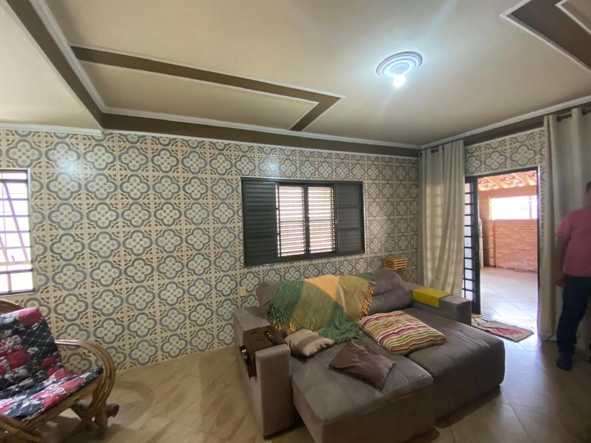 Casa, Jardim Ribeiro, 3 Quartos, 5 Vagas, 2 Suítes