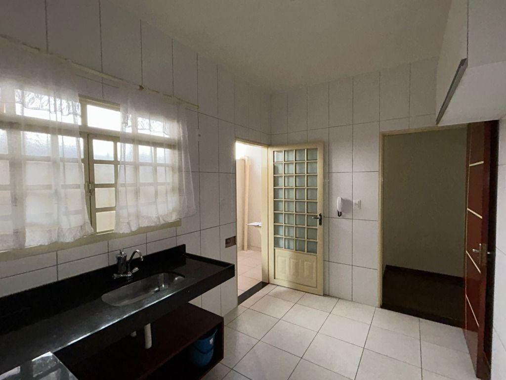 Casa, Paciência, 3 Quartos, 1 Vaga