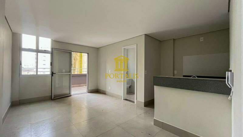 Apartamento, Centro, 2 Quartos, 0 Vaga, 1 Suíte