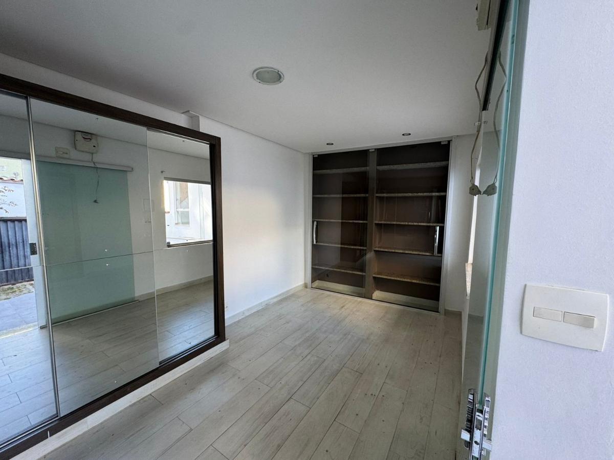 Casa Comercial, Colégio Batista, 0 Quarto, 1 Vaga