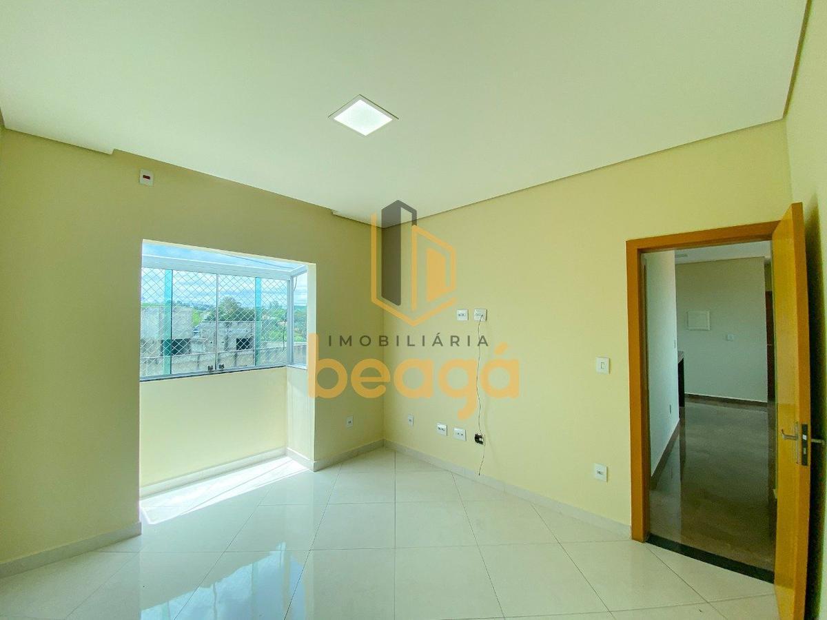 Cobertura, Arvoredo, 3 Quartos, 2 Vagas, 1 Suíte