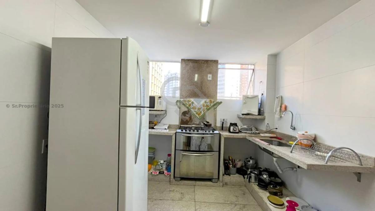 Cobertura, Funcionários, 6 Quartos, 3 Vagas, 1 Suíte