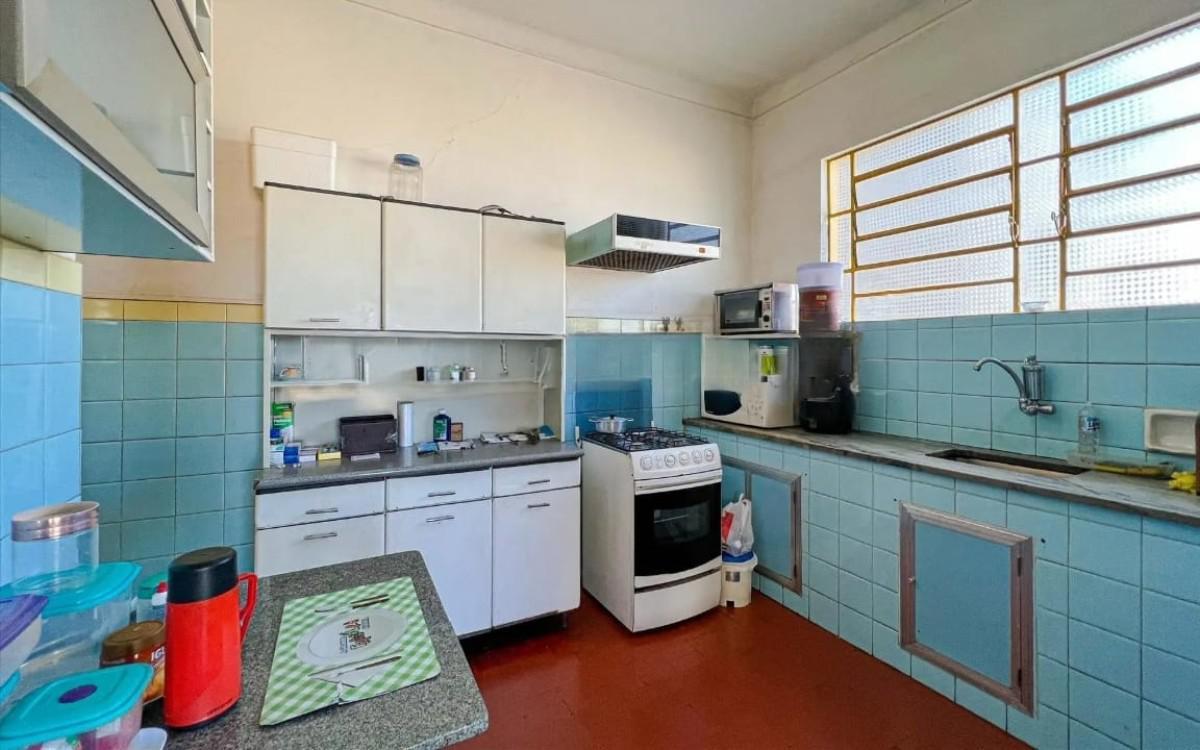 Casa, Sagrada Família, 2 Quartos, 3 Vagas, 2 Suítes