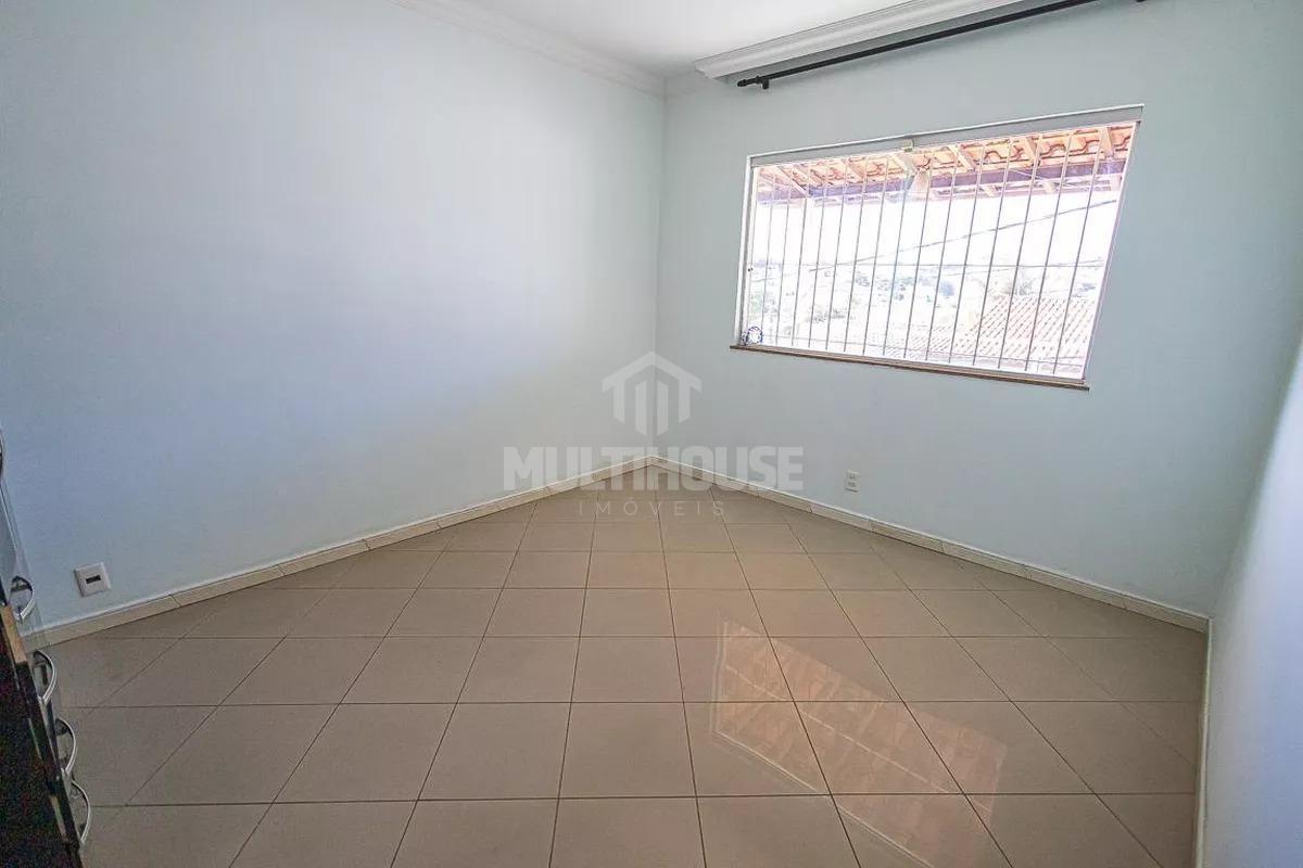 Casa, Santa Branca, 2 Quartos, 1 Vaga, 1 Suíte