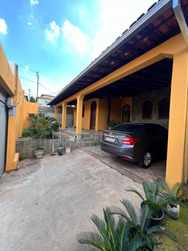 Casa, Tirol, 5 Quartos, 3 Vagas, 1 Suíte