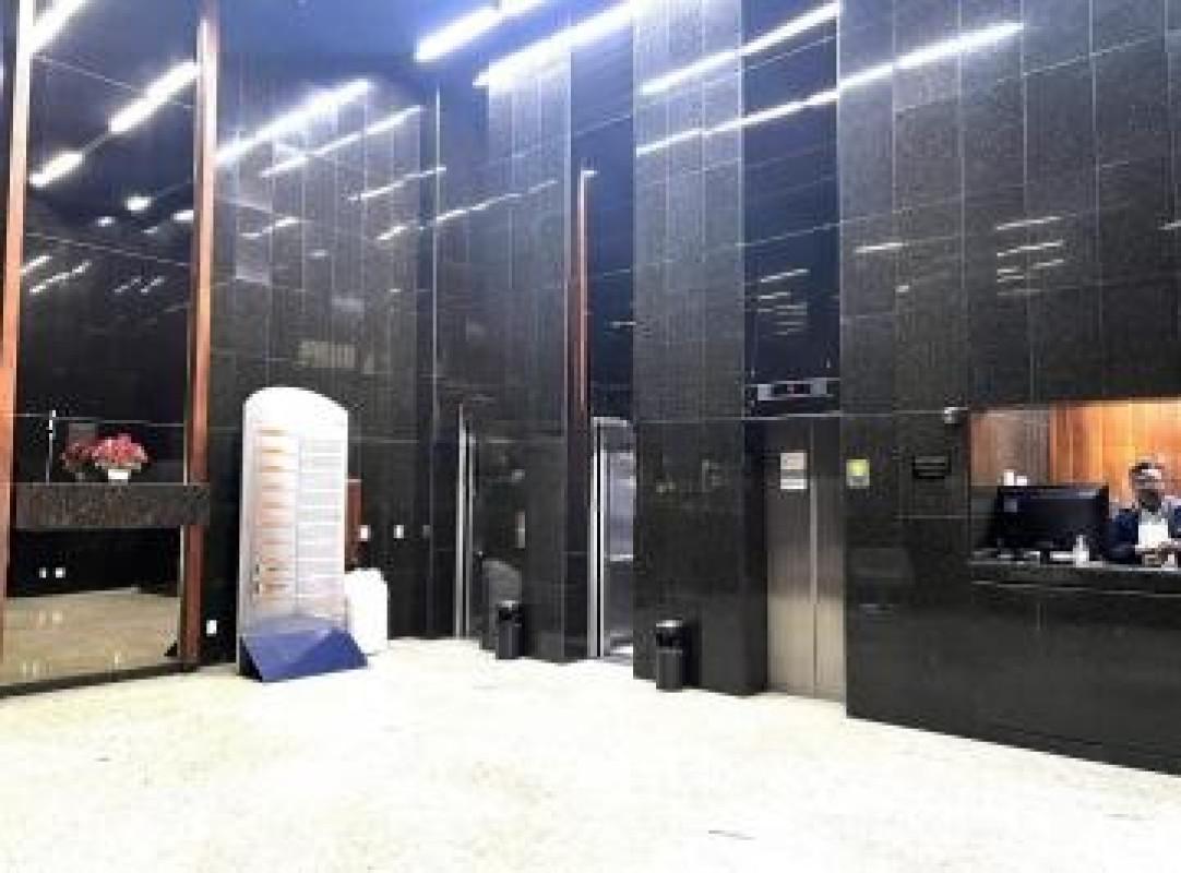 Prédio, Coração de Jesus, 0 Quarto, 80 Vagas