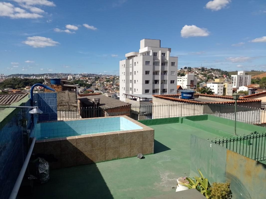 Casa, Coqueiros, 3 Quartos, 2 Vagas, 1 Suíte