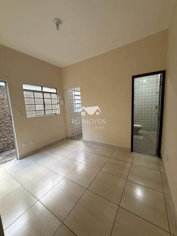 Casa, Diamante, 2 Quartos, 0 Vaga