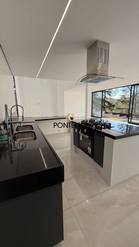 Casa, Alphaville, 4 Quartos, 4 Vagas, 4 Suítes