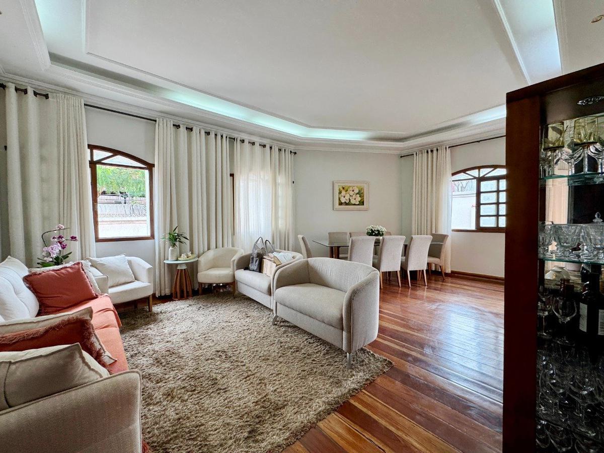 Casa, Santa Amélia, 3 Quartos, 10 Vagas, 1 Suíte