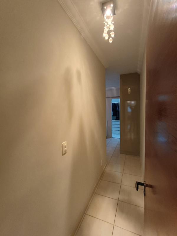 Casa, Cabral, 3 Quartos, 4 Vagas, 1 Suíte