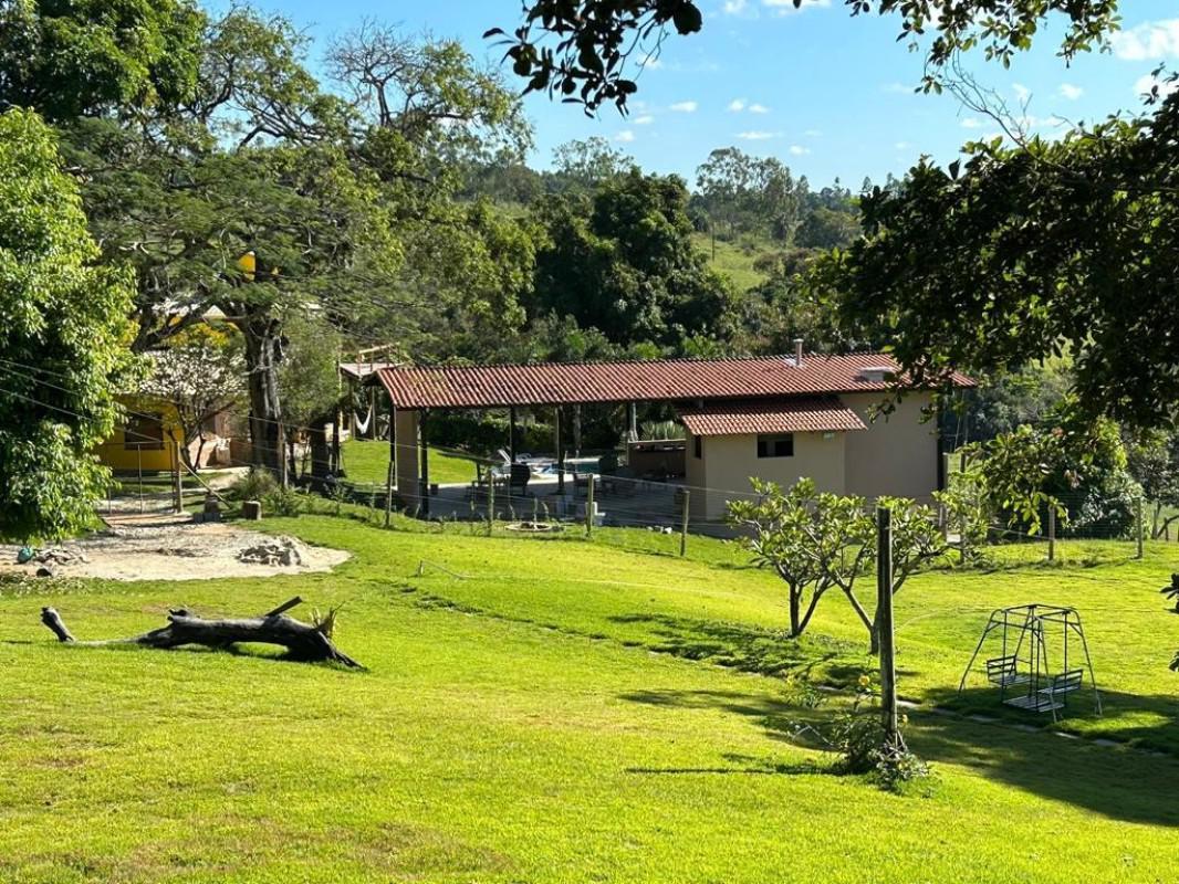 Fazenda, Zona Rural, 6 Quartos, 0 Vaga, 4 Suítes
