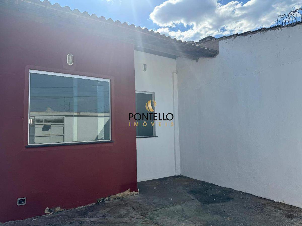 Casa, Cidade de Deus, 2 Quartos, 2 Vagas