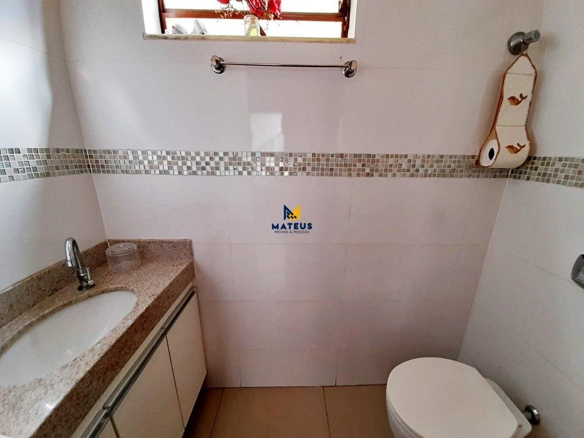 Casa, Caiçaras, 5 Quartos, 4 Vagas, 2 Suítes