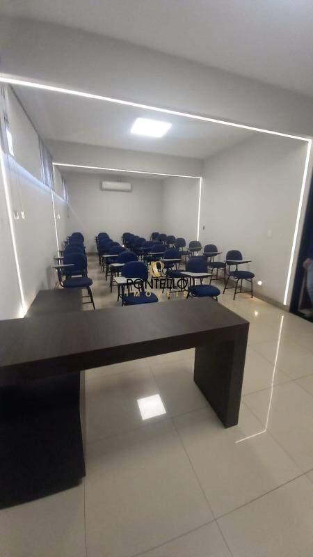 Galpão, Progresso, 0 Quarto, 4 Vagas