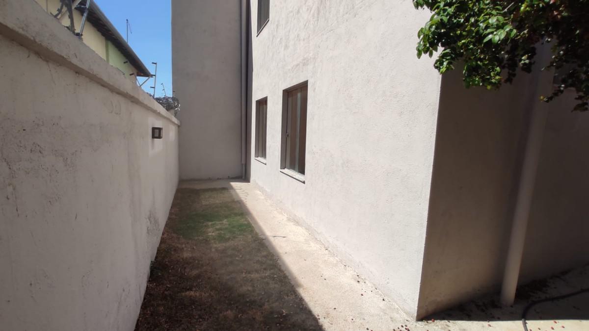 Casa, Santa Rosa, 3 Quartos, 4 Vagas, 1 Suíte