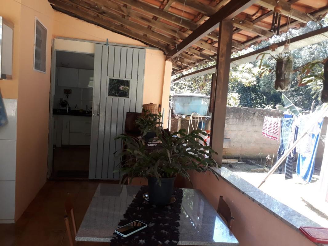 Casa, Casa Branca, 2 Quartos, 4 Vagas, 1 Suíte