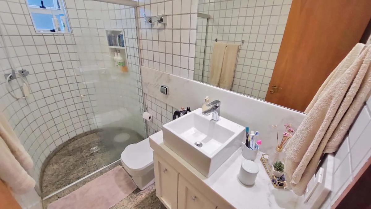 Casa, Comiteco, 5 Quartos, 3 Vagas, 4 Suítes