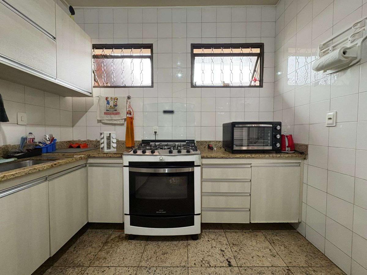 Casa, Dona Clara, 3 Quartos, 4 Vagas, 1 Suíte