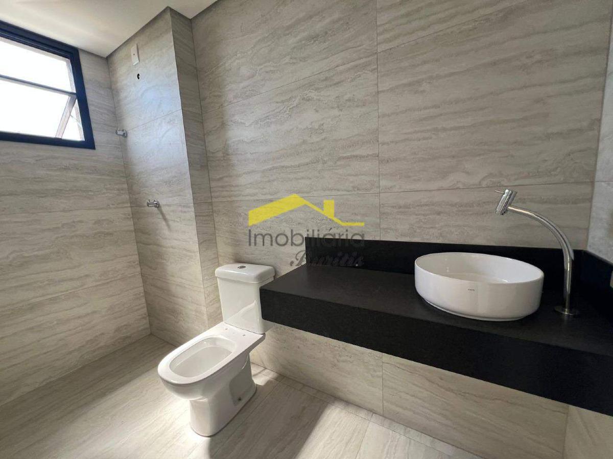 Cobertura, Buritis, 2 Quartos, 2 Vagas, 2 Suítes