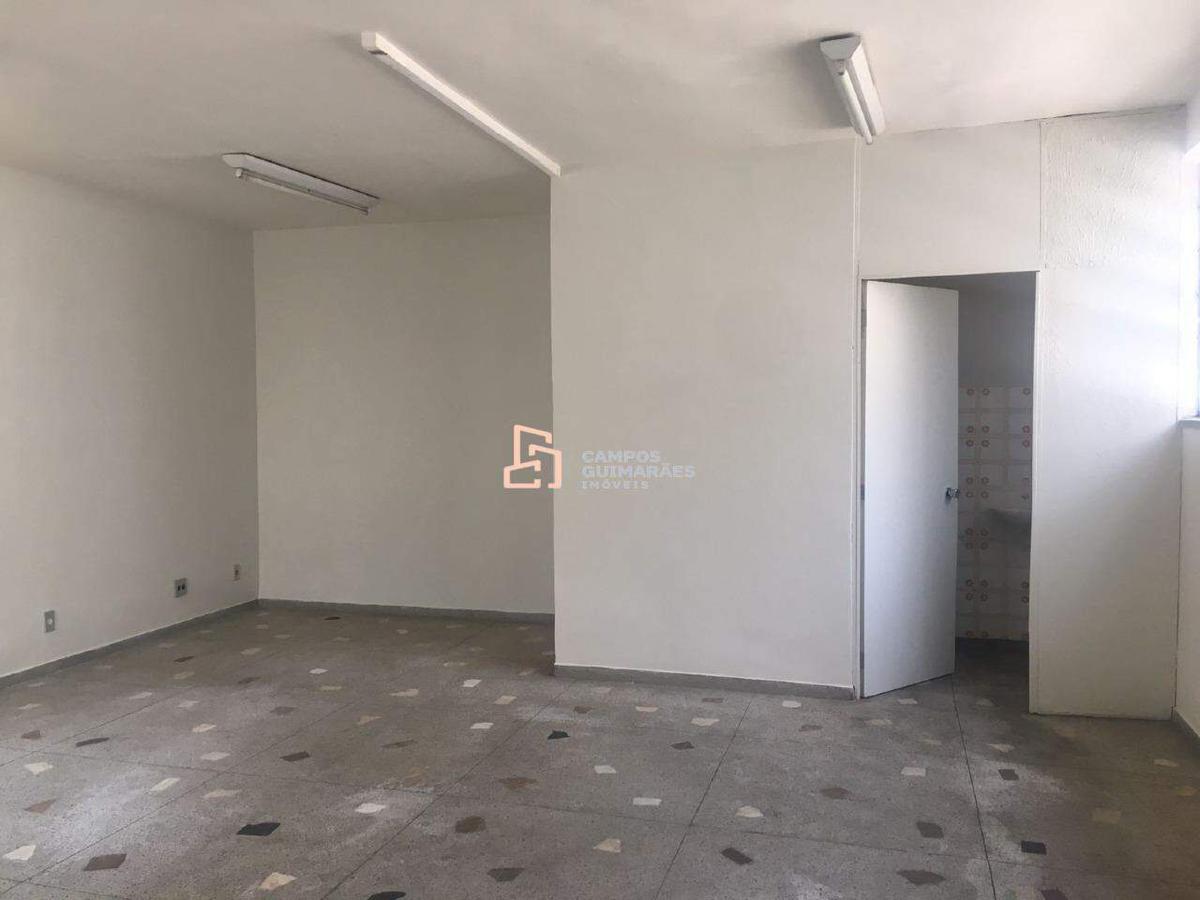 Sala, Barro Preto