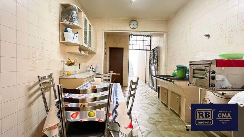 Casa, Luxemburgo, 5 Quartos, 4 Vagas, 2 Suítes