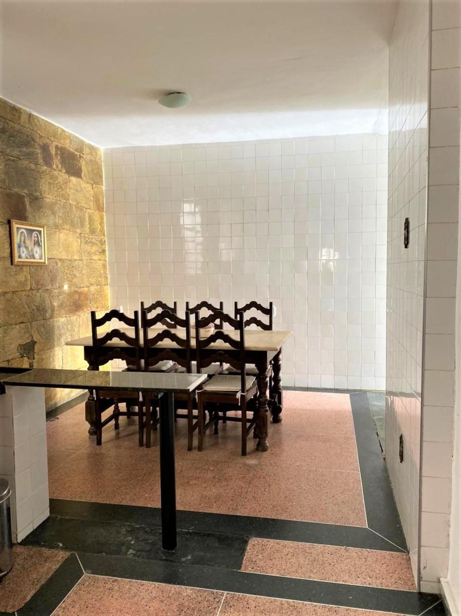 Casa, Sagrada Família, 3 Quartos, 5 Vagas, 1 Suíte