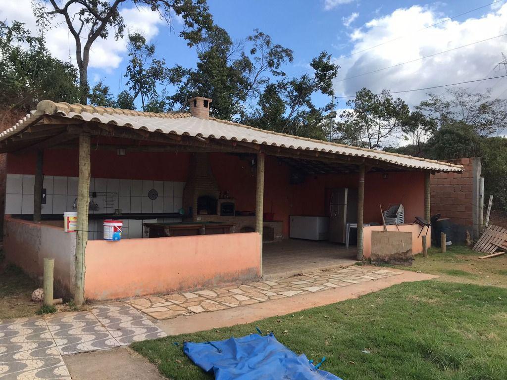 Fazenda, Adelmolândia, 4 Quartos, 0 Vaga, 1 Suíte