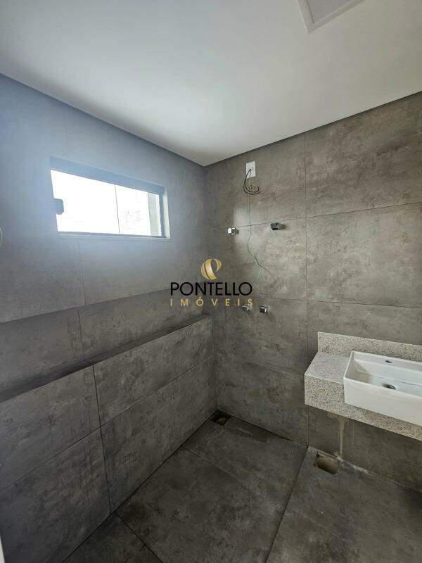Casa, Santa Maria, 3 Quartos, 2 Vagas, 1 Suíte