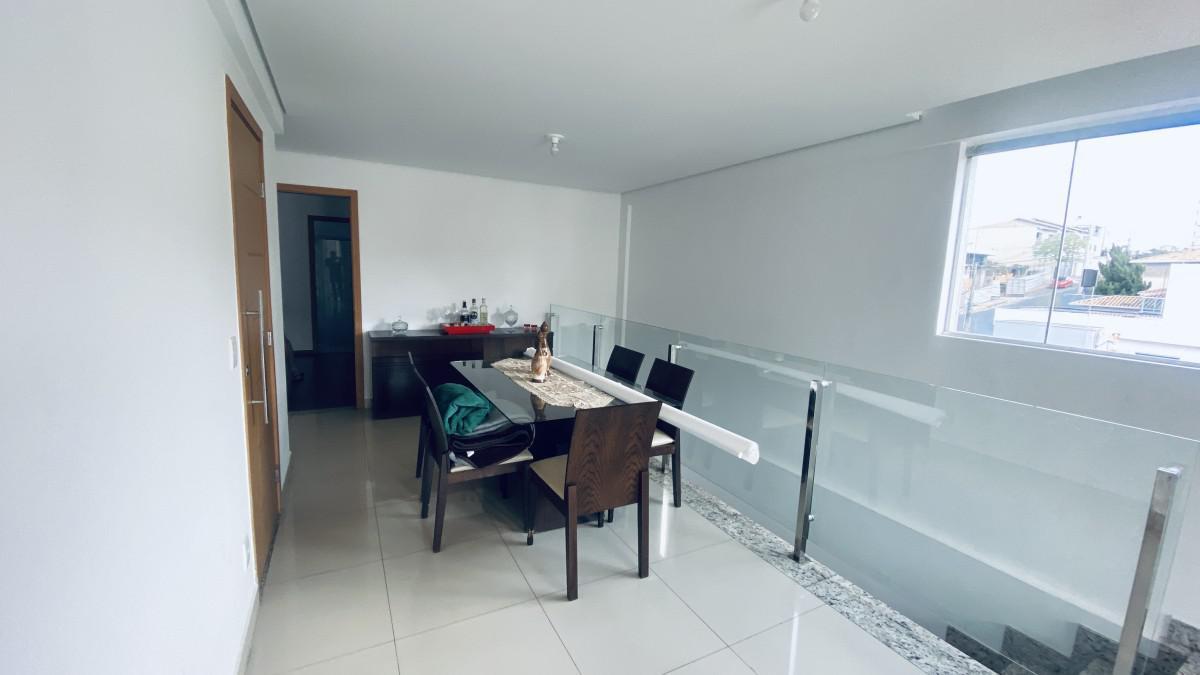 Cobertura, Cabral, 4 Quartos, 2 Vagas, 2 Suítes