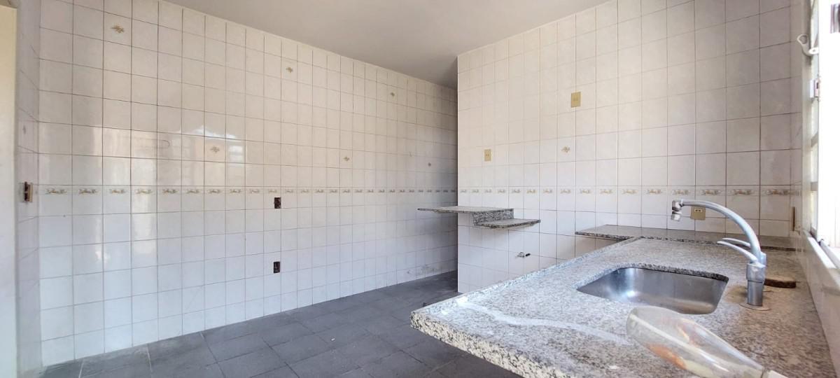 Casa, Carlos Prates, 4 Quartos, 2 Vagas, 1 Suíte