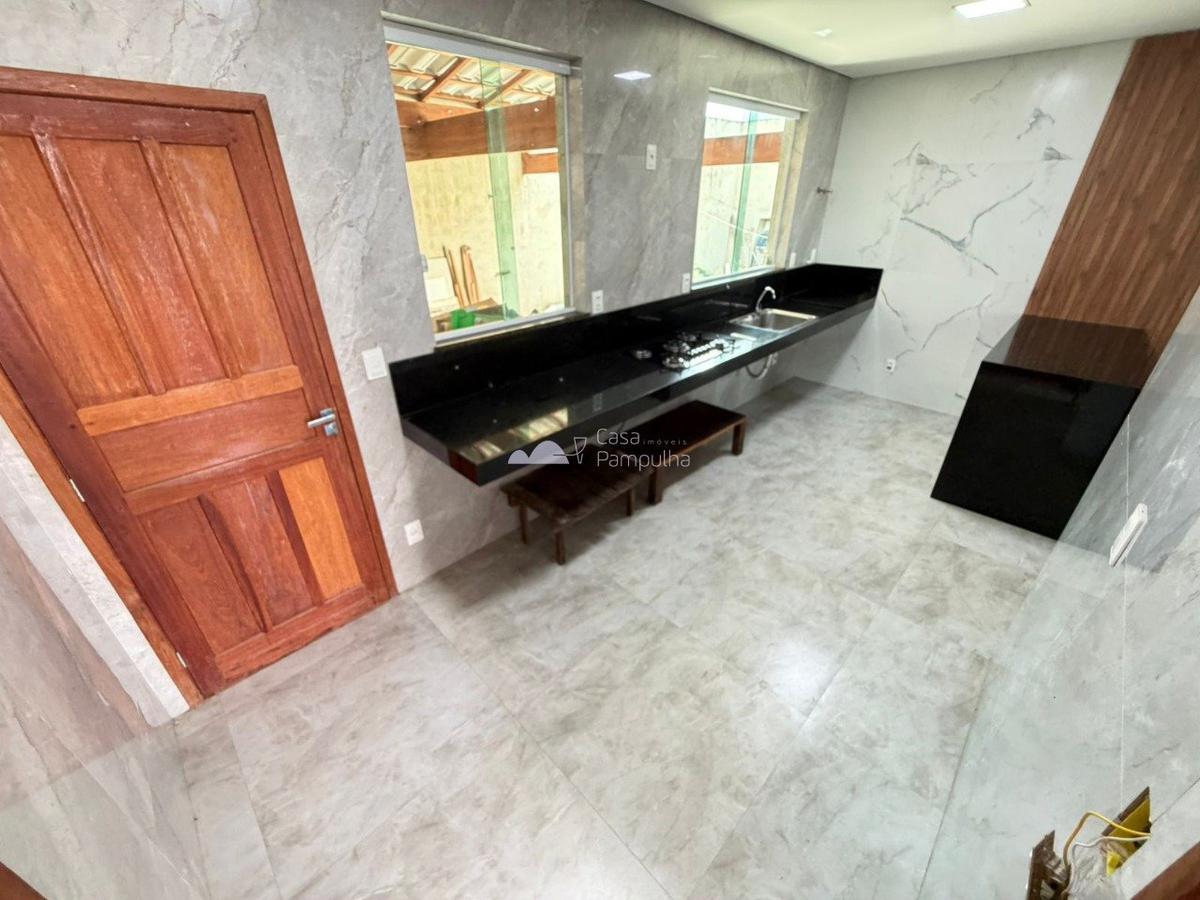 Casa, Santa Mônica, 3 Quartos, 2 Vagas, 1 Suíte