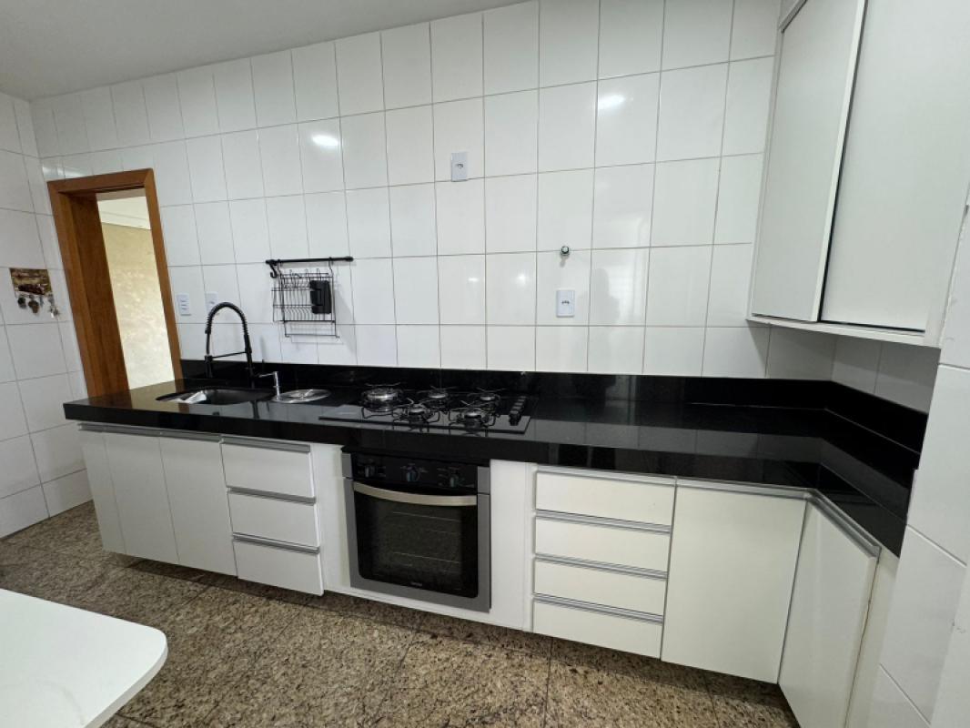 Apartamento, Castelo, 3 Quartos, 2 Vagas, 1 Suíte