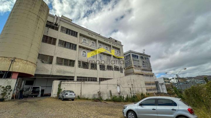 Casa, Estoril, 36 Vagas, 2 Suítes
