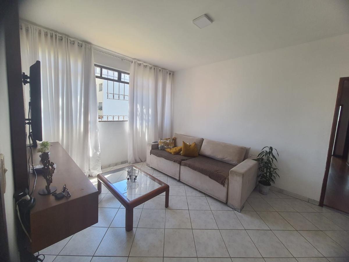 Casa, Santa Cruz, 7 Quartos, 6 Vagas, 2 Suítes