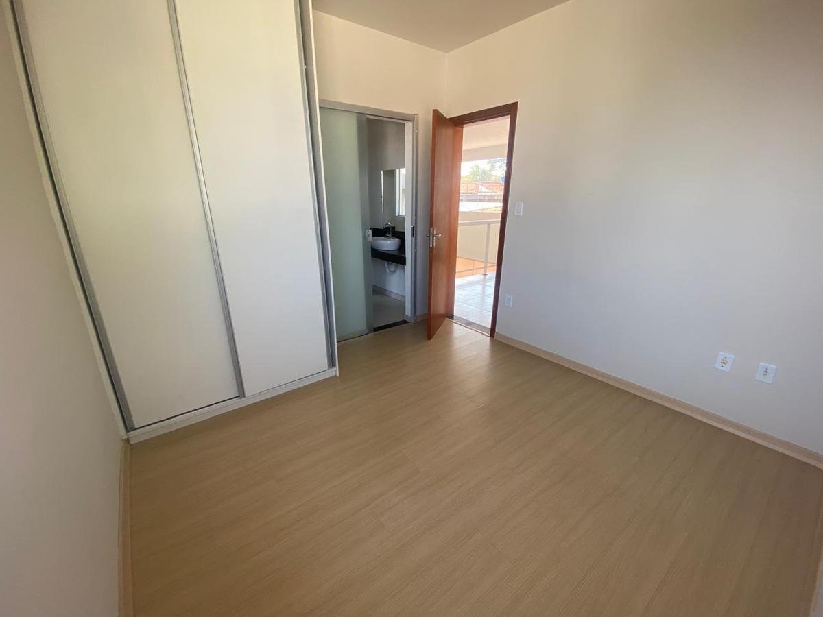 Casa, Trevo, 4 Quartos, 4 Vagas, 3 Suítes